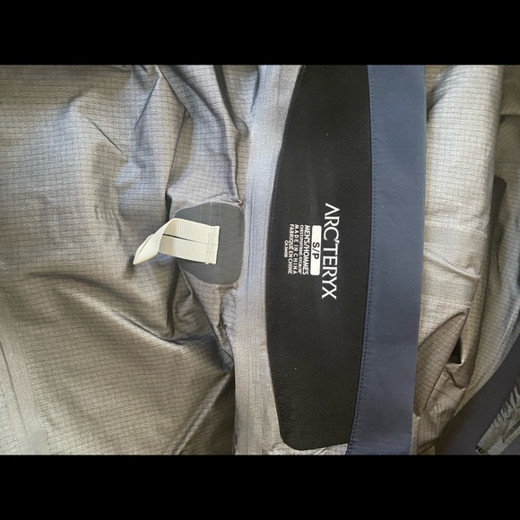 Arc’teryx Beta AR Men’s Jacket Gore-Tex Pro - Picture 4 of 6